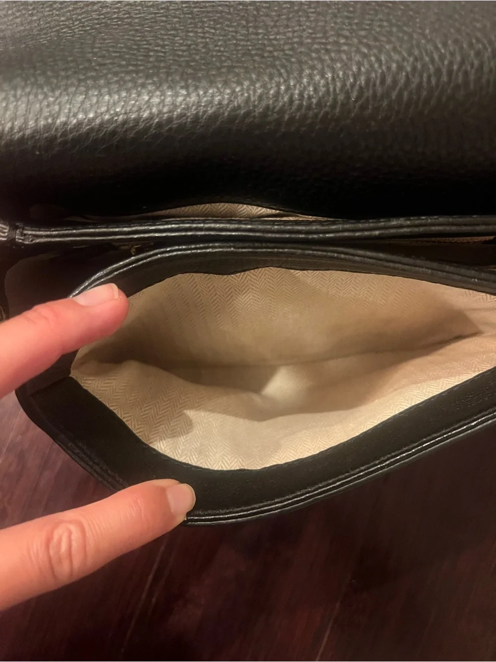 Tory Burch classic pebbled